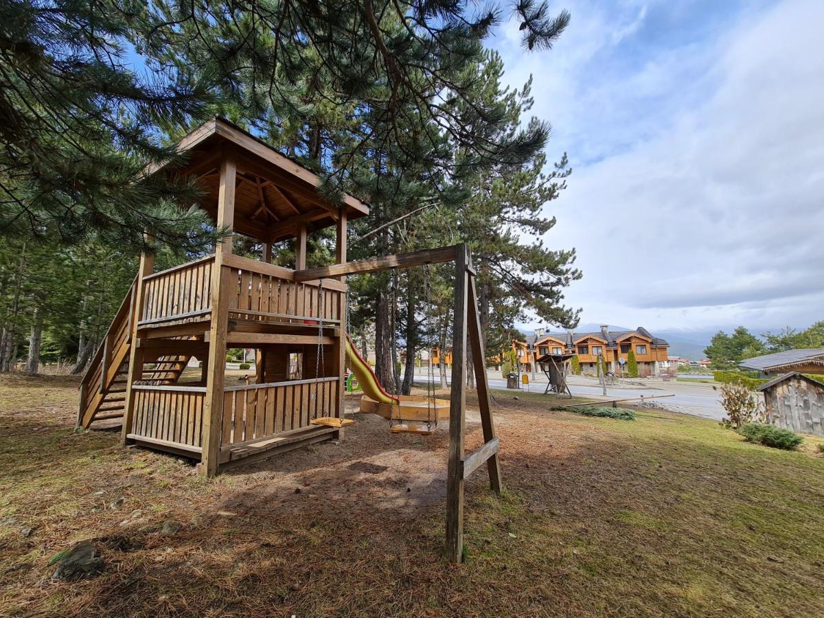 Pirin Golf Apartment Home With Private Garden Bansko Eksteriør bilde