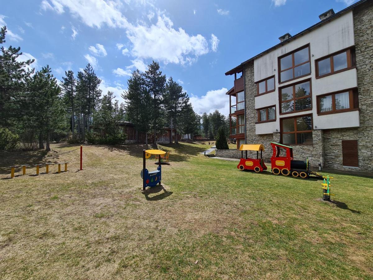 Pirin Golf Apartment Home With Private Garden Bansko Eksteriør bilde